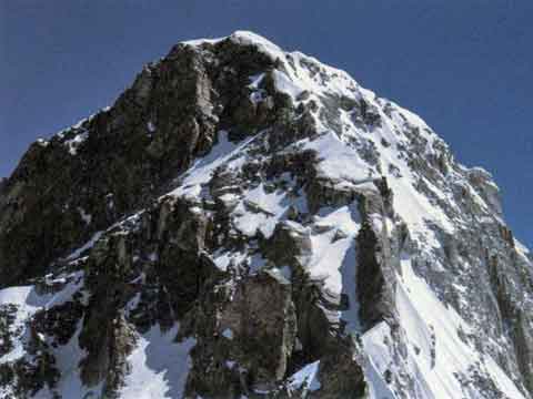 
The last section of the west summit ridge - Annapurna: 50 Years of Expeditions in the Death Zone (Reinhold Messner) book
